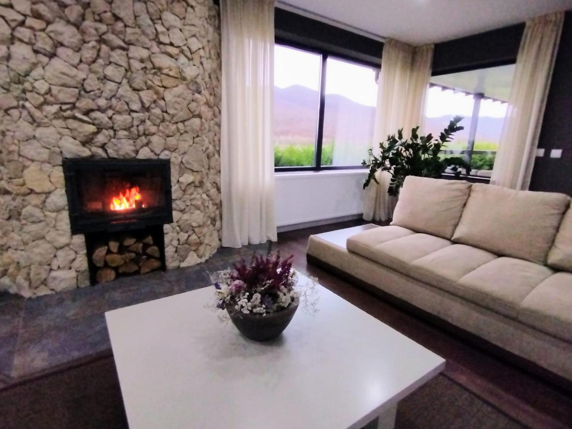Vila Gosen Sard Exterior foto